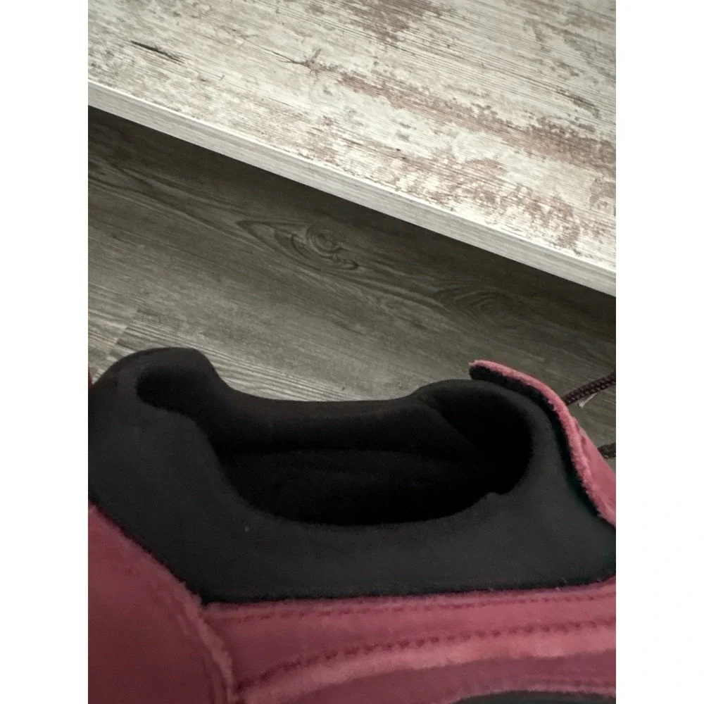 Lands end Womens Burgundy Black Suede Rubber Duck Boots Waterproof Low Top Shoes